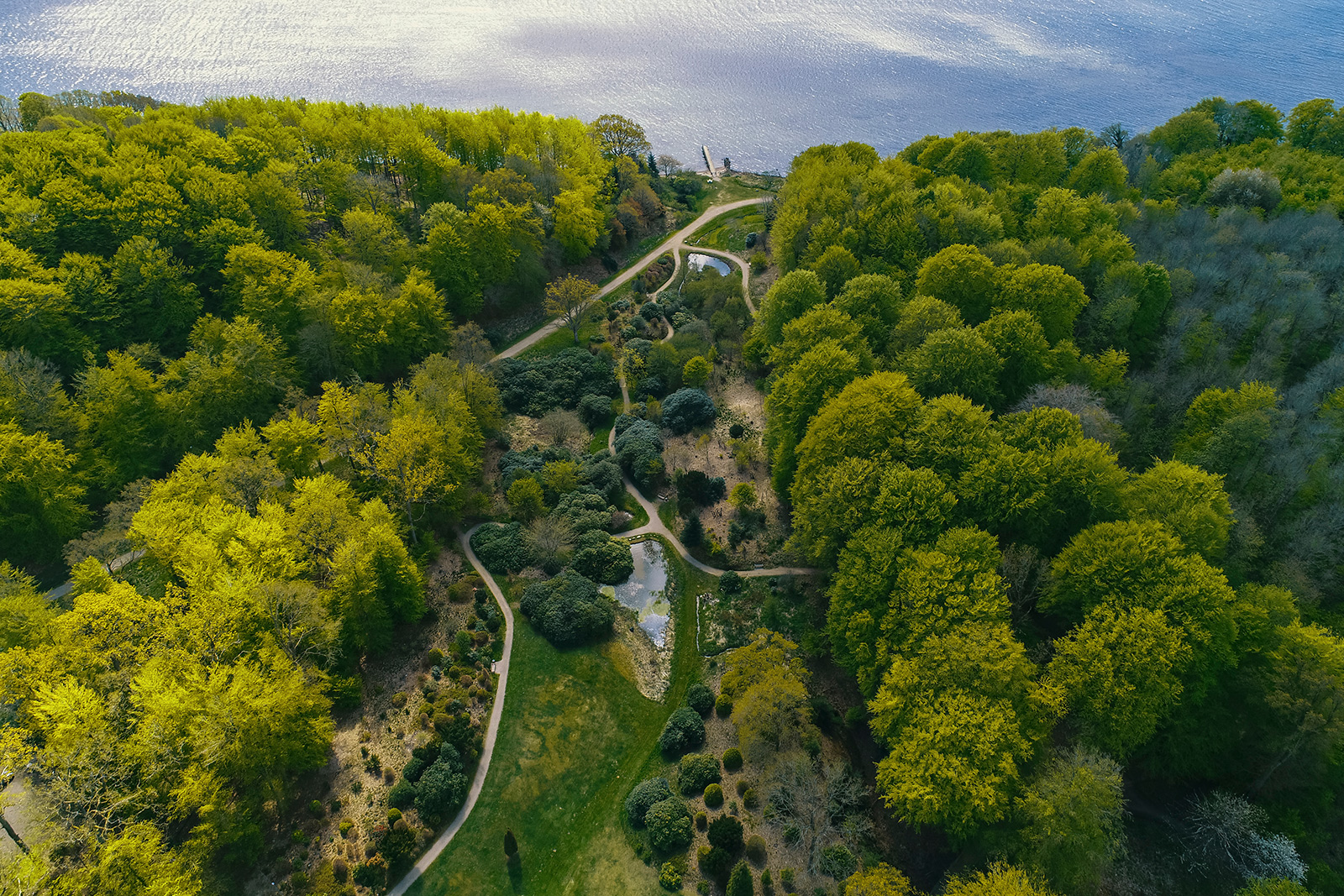 Dronefoto over parken