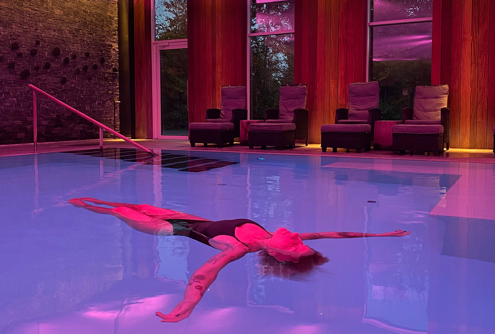 Flyd, svøm eller nyd det på bænkene i saltvadet på Hotel Vejlefjord